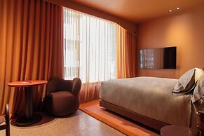 Hyde Melbourne Place