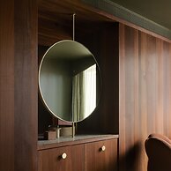 Hyde Melbourne Place