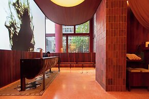 Hyde Melbourne Place