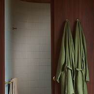 Hyde Melbourne Place