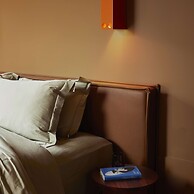 Hyde Melbourne Place