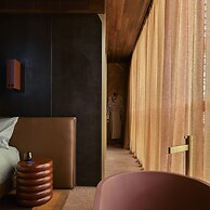 Hyde Melbourne Place