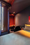 Hyde Melbourne Place