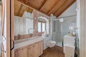 Emperor Suite - Beyond Timeless