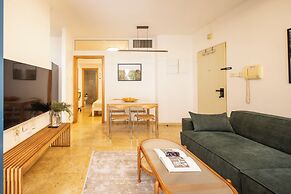 Andromeda's Charm by Sea N' Rent