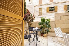 Andromeda's Charm by Sea N' Rent