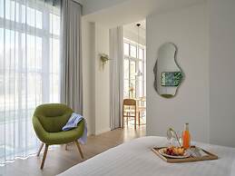 Flora Apartment Hotel