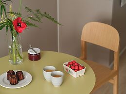 Flora Apartment Hotel