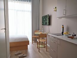 Flora Apartment Hotel