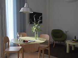 Flora Apartment Hotel