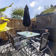 Ty Hapus - Close to Beach and Town