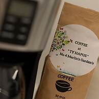 Ty Hapus - Close to Beach and Town