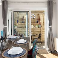 Ty Hapus - Close to Beach and Town