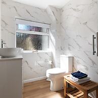 Ty Hapus - Close to Beach and Town