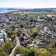 Ty Hapus - Close to Beach and Town