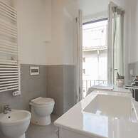 Luce Apartment in Como