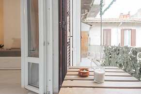 Luce Apartment in Como