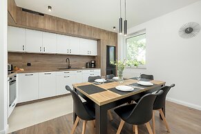 Family Apartment in Kolobrzeg by Renters