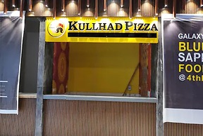 Luxury Deluxe Suite by Gt Studios