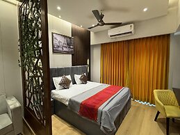 Luxury Deluxe Suite by Gt Studios