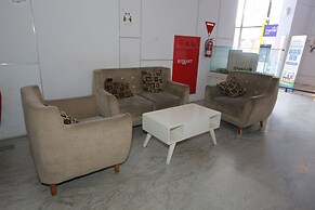 Collection O 93914 Iconic Residence