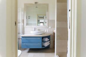 Trullo delle Acacie with pool