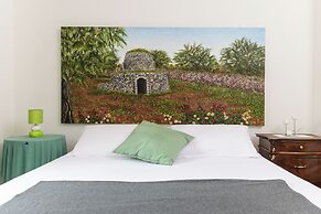 Trullo delle Acacie with pool