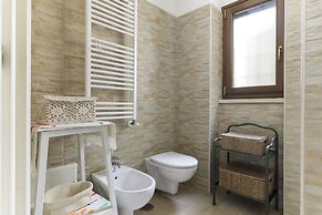 Trullo delle Acacie with pool