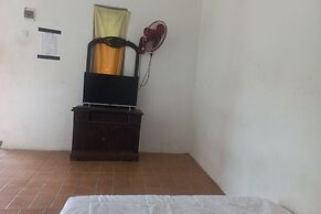 SPOT ON 93917 Homestay Adreena Syariah