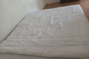 SPOT ON 93917 Homestay Adreena Syariah