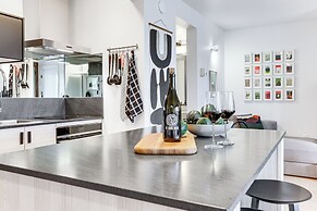 Chic Bend Condo w/ Fireplace & Forest Views!
