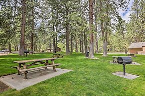 Chic Bend Condo w/ Fireplace & Forest Views!