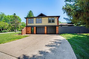 Chic Family-friendly Home in Riverside: 7 Mi to KC