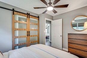 Chic Family-friendly Home in Riverside: 7 Mi to KC