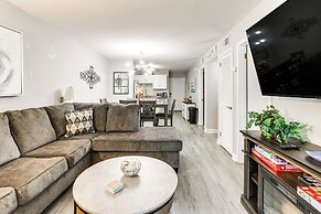 Hilton Head Condo: Screened Balcony, Walk to Beach