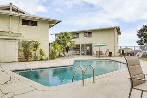 Hilo Apartment w/ Lanai - 2 Mi to Beaches!