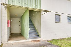 Hilo Apartment w/ Lanai - 2 Mi to Beaches!
