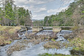 Lake & Beach Access at Lake Luzerne Cabin!