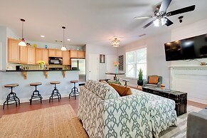 Shared Game Room & Lake Access: Hiram Apartment