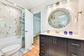 Charming Bluffton Home w/ Yard ~ 3 Mi to Beaches!