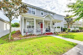 Charming Bluffton Home w/ Yard ~ 3 Mi to Beaches!