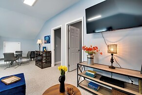 Walk to Lake: Hiram Hideaway w/ Shared Gazebo!