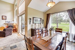 Redmond Golf Getaway - Near Smith Rock State Park!