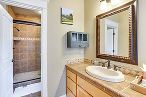 Redmond Golf Getaway - Near Smith Rock State Park!