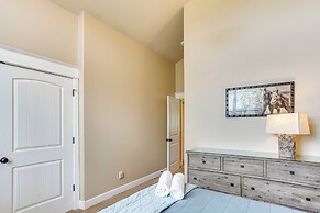 Redmond Golf Getaway - Near Smith Rock State Park!