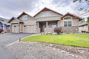Redmond Golf Getaway - Near Smith Rock State Park!