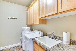 Redmond Golf Getaway - Near Smith Rock State Park!