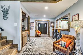 Infinity Pool + Mtn Views: Luxe Talking Rock Home