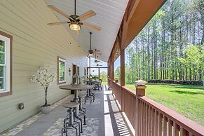 Infinity Pool + Mtn Views: Luxe Talking Rock Home