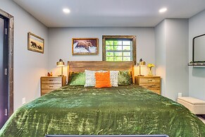 Infinity Pool + Mtn Views: Luxe Talking Rock Home